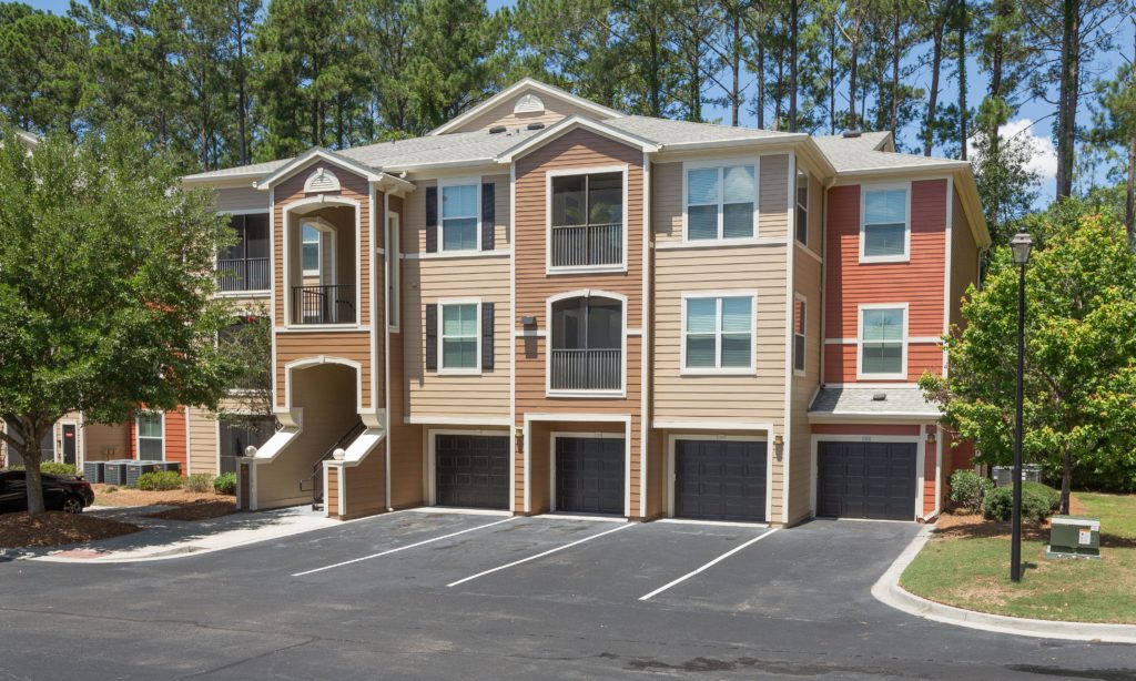 Temporary Apartments in Hardeeville, SC l Courtney Bend at New River