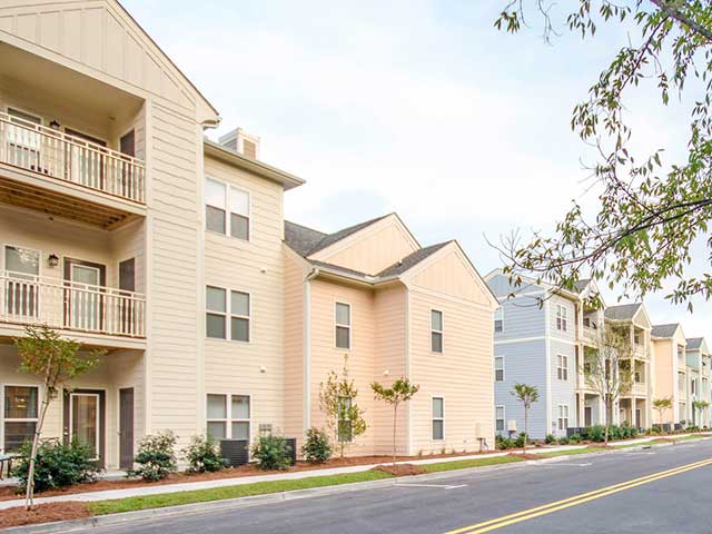 Temporary Apartments on Johns Island, SC l Apartments at Shade Tree